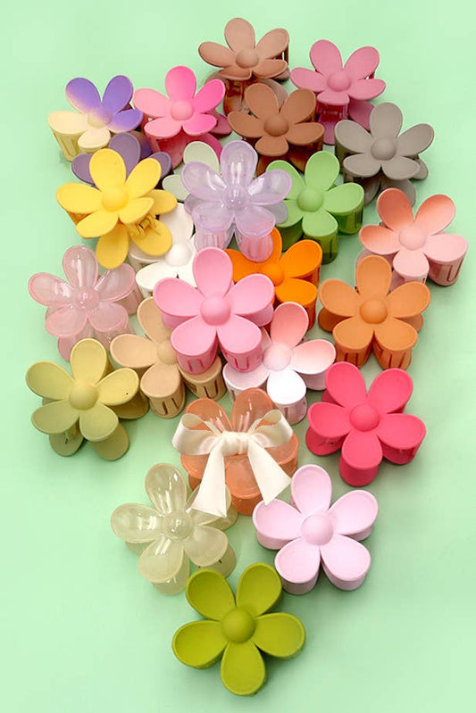 OVERSIZE MATTE FLOWER HAIR CLAW CLIPS
