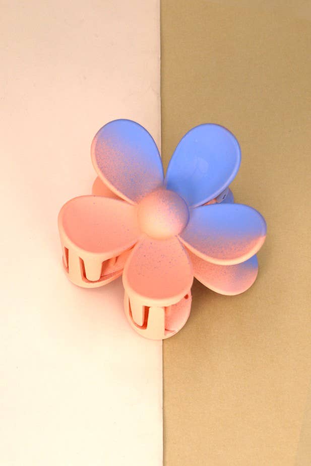 OVERSIZE MATTE FLOWER HAIR CLAW CLIPS