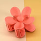 OVERSIZE MATTE FLOWER HAIR CLAW CLIPS