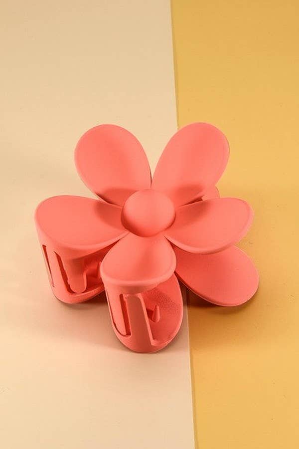 OVERSIZE MATTE FLOWER HAIR CLAW CLIPS